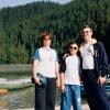 Tornare a vivere in Romania: la nostra famiglia durante una vacanza estiva in Romania nei primi anni Duemila.
